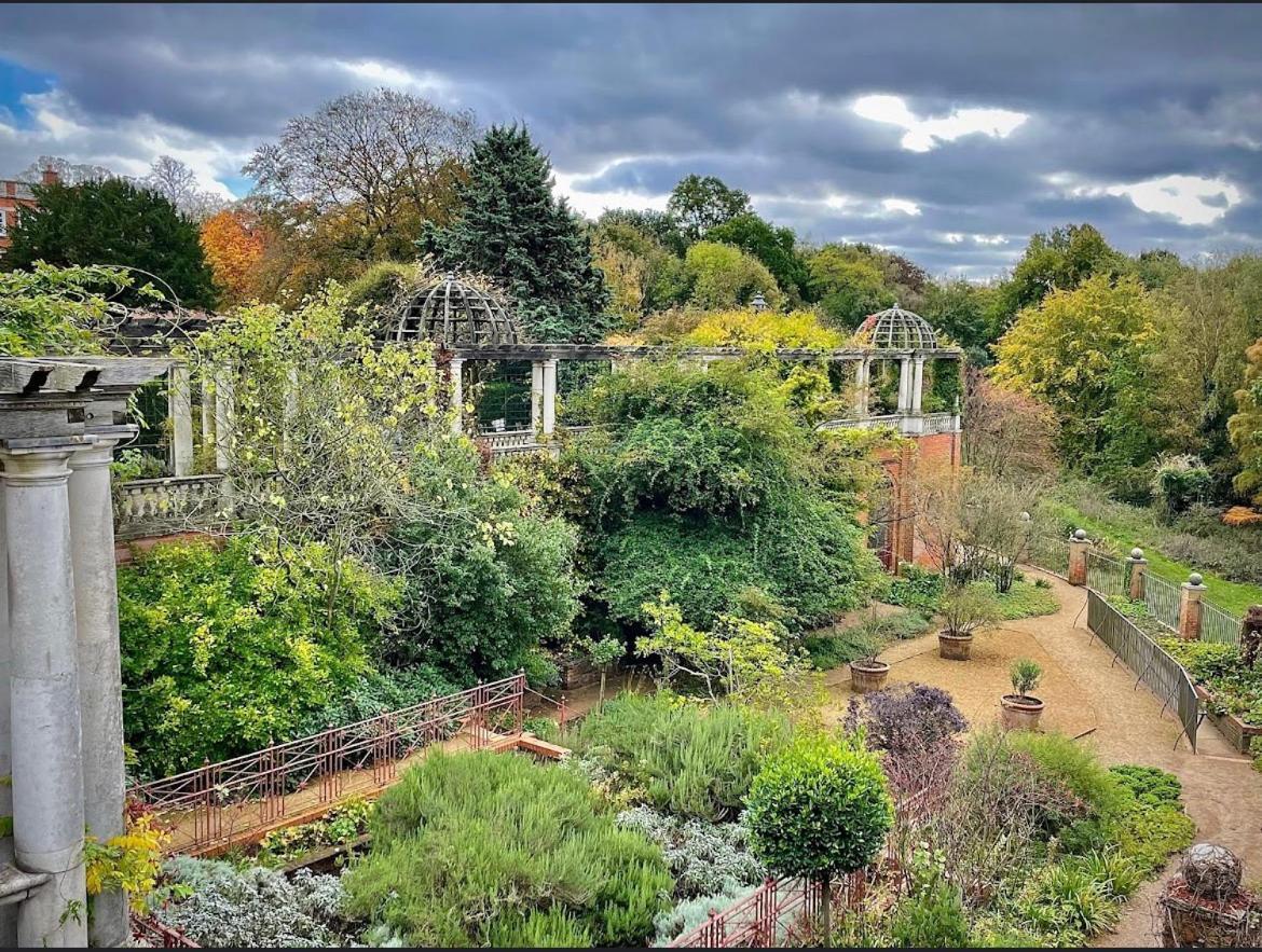 Hampstead Opulence Apartment - Luxurious Split Level Property Londra Exterior foto