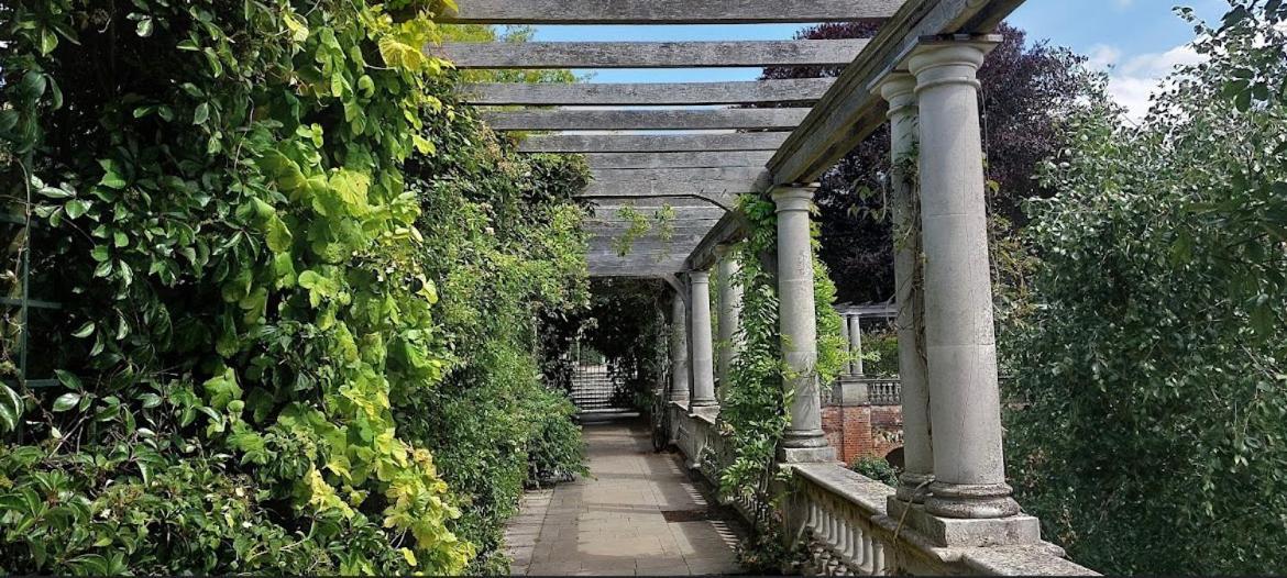 Hampstead Opulence Apartment - Luxurious Split Level Property Londra Exterior foto
