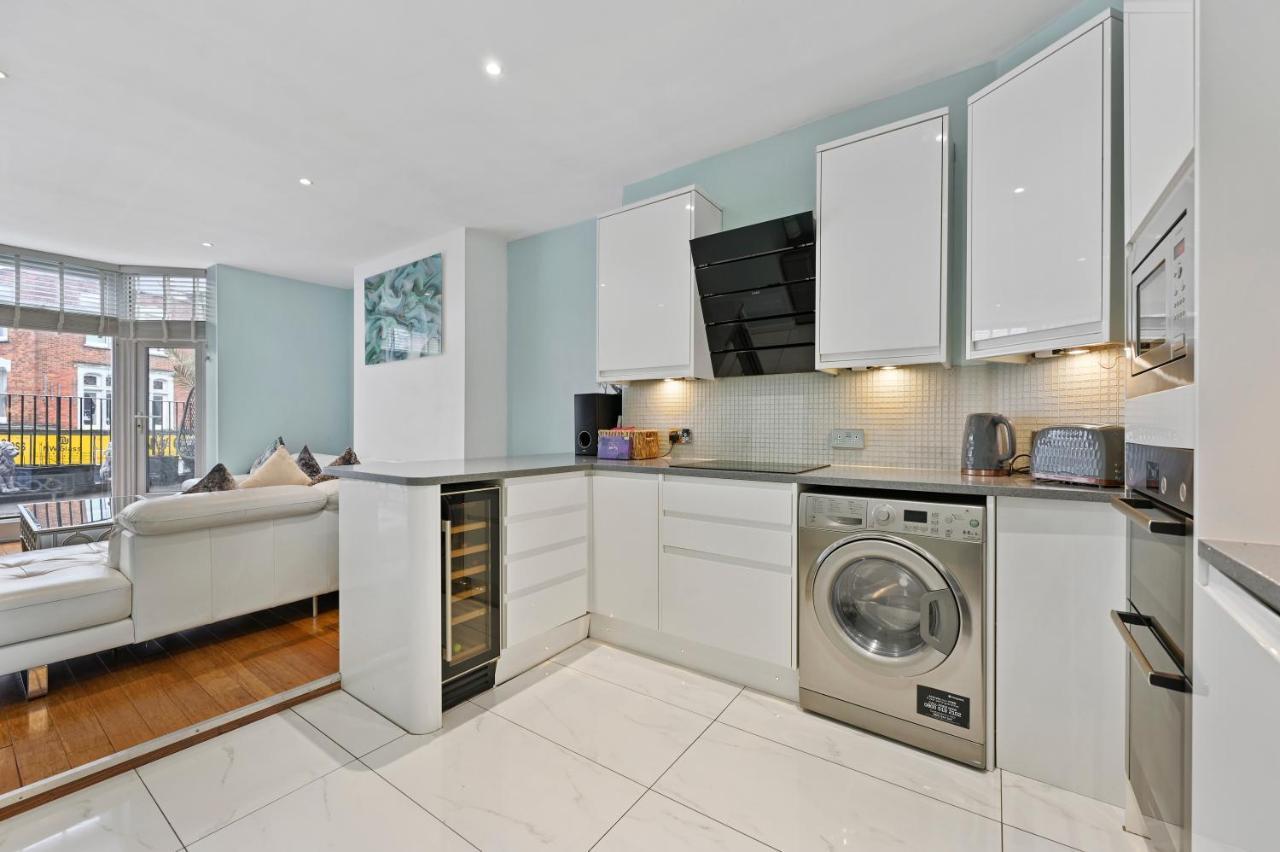 Hampstead Opulence Apartment - Luxurious Split Level Property Londra Exterior foto