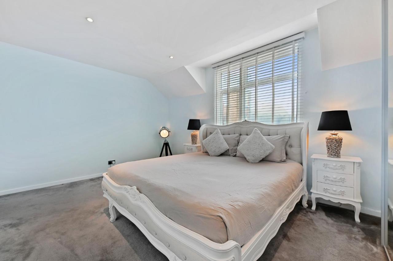 Hampstead Opulence Apartment - Luxurious Split Level Property Londra Exterior foto